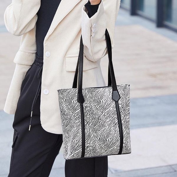 

evening bags women handbags simple large-capacity women's retro tote fashion striped portable shoulder designer bag purses