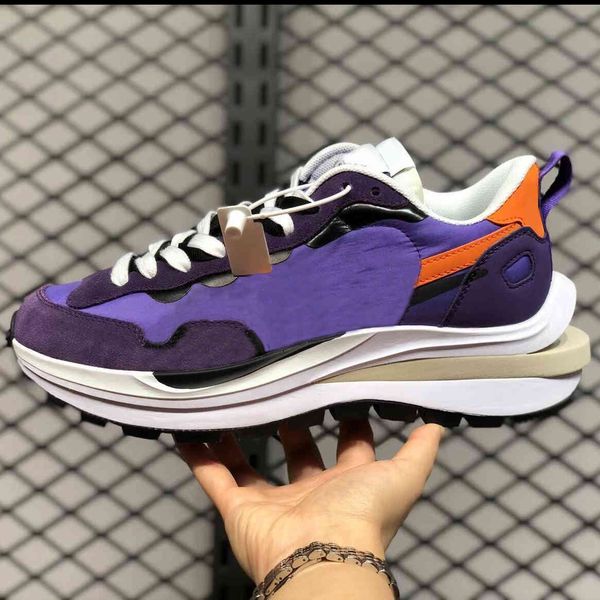 

shoes with logo sacaix ldv waffle men daybreak black red women, White;red