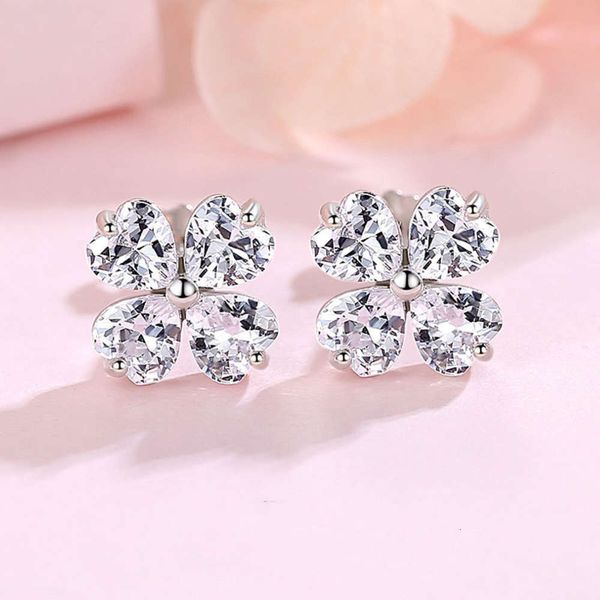 

leaf clover love earrings fashion earrings advanced temperament simple