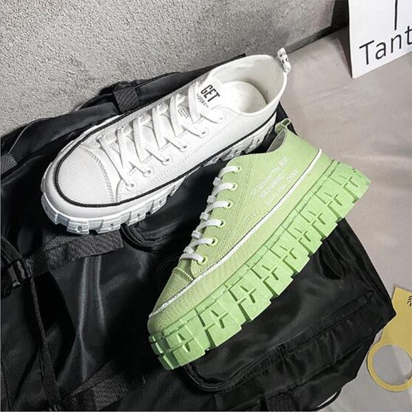 2021 zapatos de tabla de lona de primavera versión de la tendencia aumentada plataforma de estudiante salvaje transpirable de moda para hombres 39-44 siete