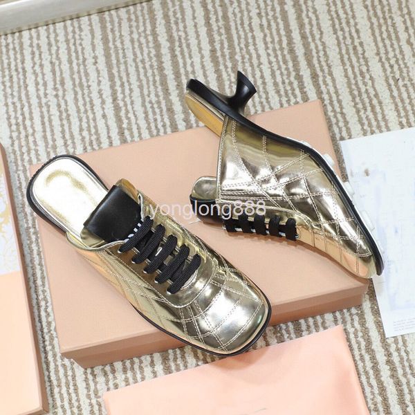 

slippers in the summer of , kitten's eye heel is half dragged, head wrapped, middle square, and muller shoes are, Black