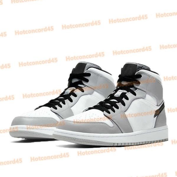 

high 1 1s og light smoke grey twist basketball shoes bred royal silver toe dark mocha unc patent shadow lucky green chicago mid menhpbq