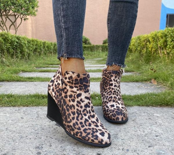 

boots print heel women's high shoes leopard large slope in autumn 2021, Black