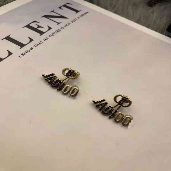 

70% off 2021 letter black diamond fashion temperament 925 silver needle earrings