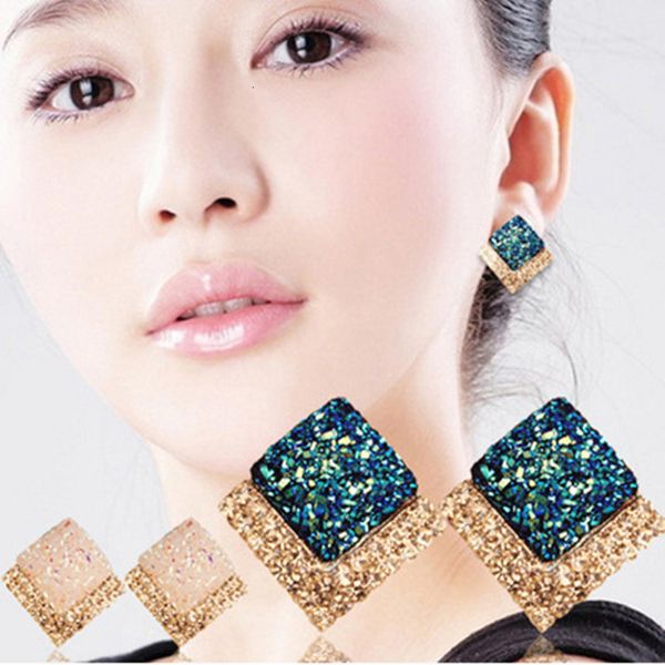 

new earrings color square diamond earrings, Golden
