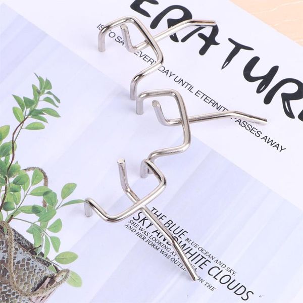 

hooks & rails 100pcs shelf hook supermarket shelves three foot hole board fork triangular (3.3mm width/3.2cm