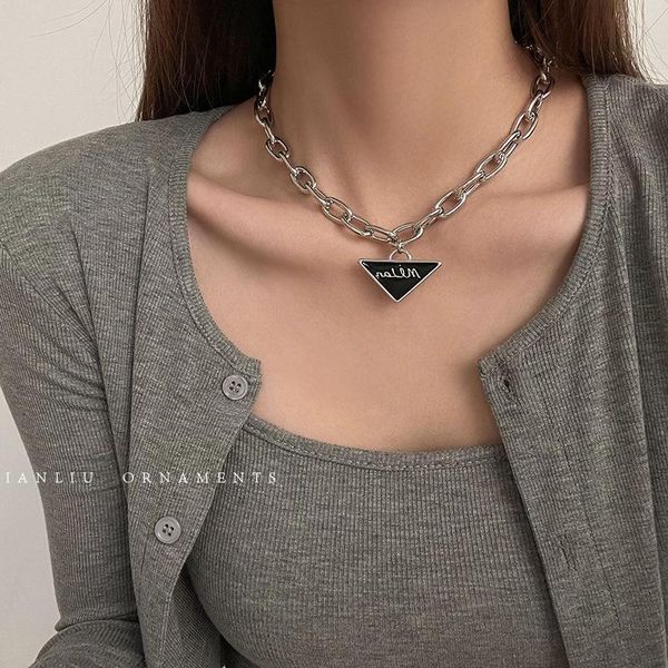 

pendant necklaces zdmxjl vintage triangle coin chain necklace for women choker portrait women's hip-hop style fashion jewelry, Silver