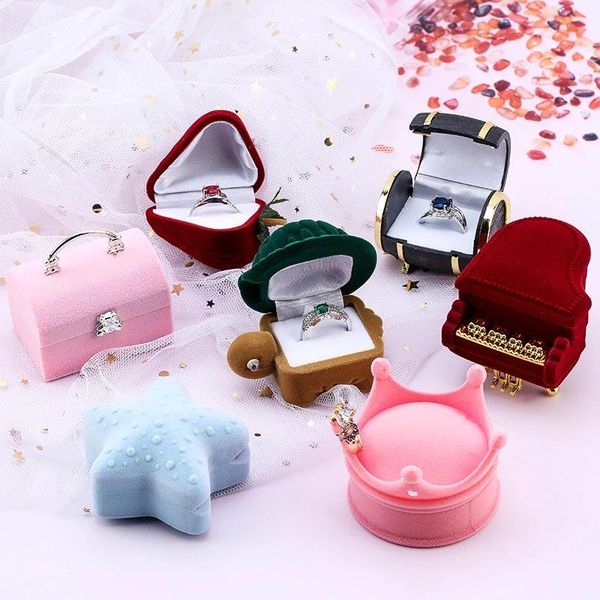 

gift wrap velvet box ring earrings ear studs necklace present jewelry packing for wedding engagement display holder