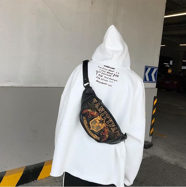 

factory wholesale man bag personality medal waistbag sport leisure leather men bike handbag type essential small bee embroidered oblique sho