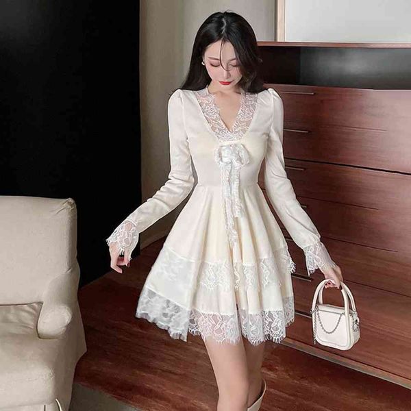 

early autumn red girl pure wind long sleeve thin lace with short, Black;gray