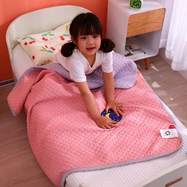 

comforters & sets children's kindergarten air conditioned room summer cool light thin quilt exquisite embossing kid's gift help sl