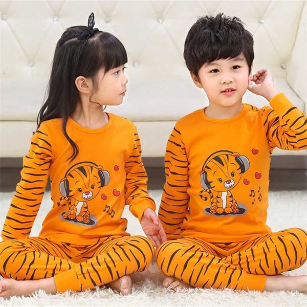 Pigiami per bambini Set Ragazzi Cartoon Tiger Styling Baby Pijama Infantil Pigiama Ragazza Abiti per la casa Bambini Indumenti da notte di Natale 211130