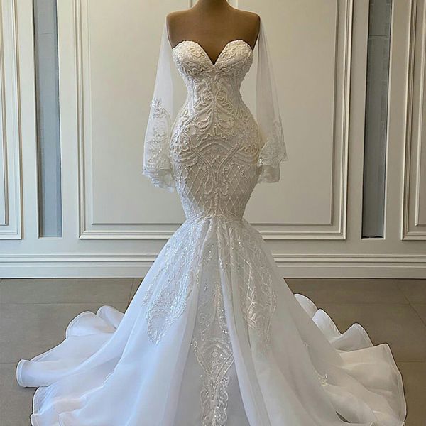 3D-Blumenapplikationen Meerjungfrau-Hochzeitskleid Sheer Sweetheart Neck Langarm Brautkleider Robes de Mari￩e Spitze Perlen Brautkleider