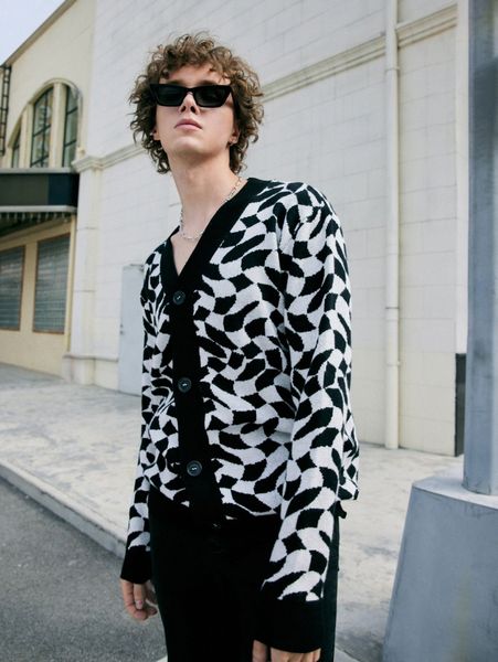 

romwe guys geometric pattern cardigan without tee y79w#, White;black