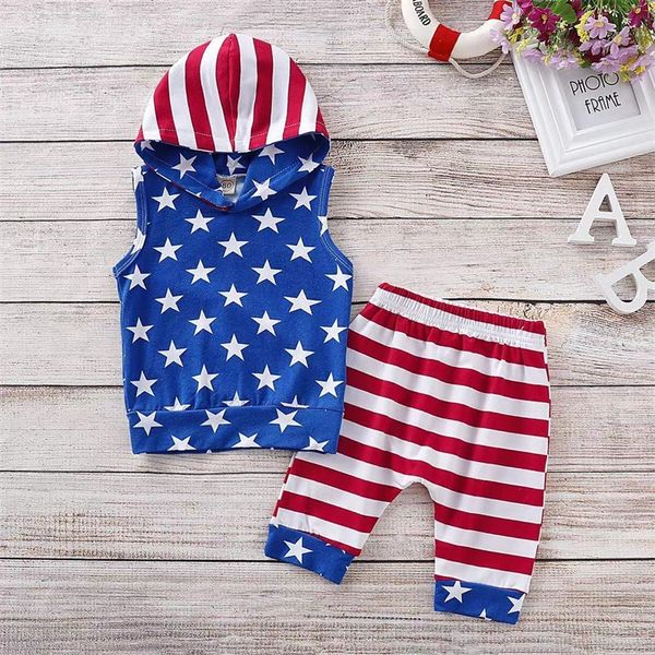 Abiti firmati per bambini Set per ragazzi Moda estiva Bambino Abbigliamento per neonato Felpa con cappuccio Set Pantaloncini stampa stella Giorno dell'indipendenza Kid Commercio all'ingrosso 1873 Y2