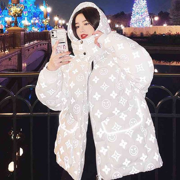 

2021 high-end fashion brand commuter loose design sense of minority new women's winter down jacket, Black