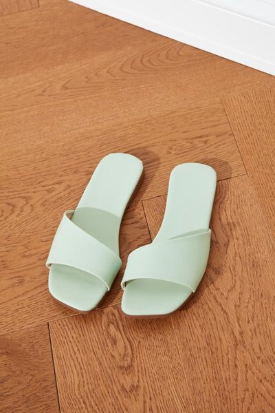 

slippers green women's 2021 fashion, Black