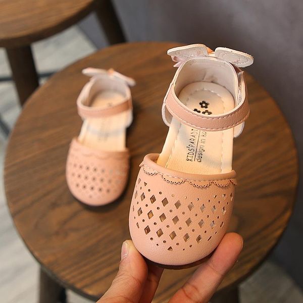 

hollow girls shoes 2021 spring and summer round head baotou sandals beef tendon soft bottom baby toddler pink beige, Black;red