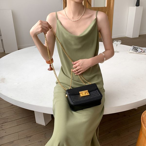 

korean versatile women's new 2021 fashion messenger chain shoulder bag