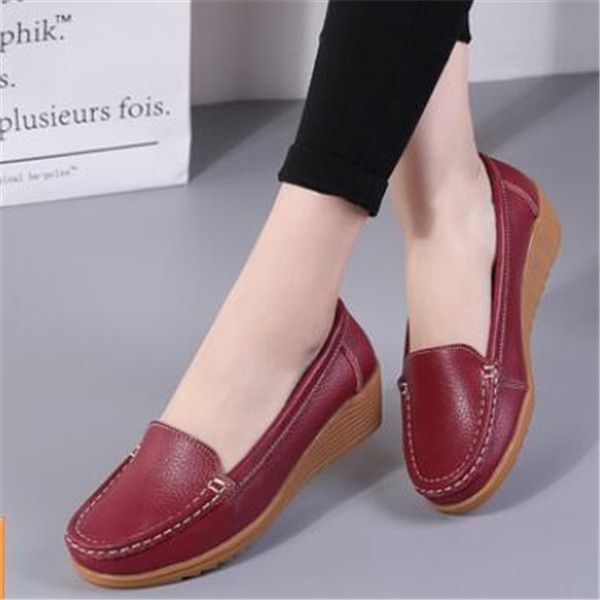 

comfortable spring autumn mother shoes middle-aged elderly women wedge heel women's leather casual fashionable women heel shoe, Black