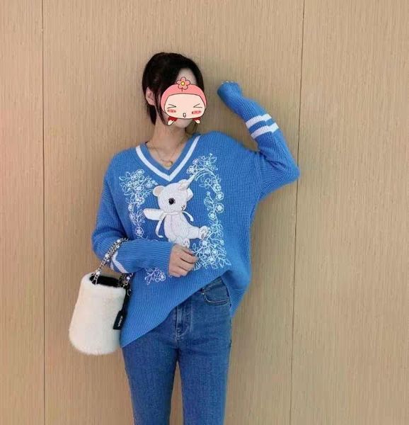 

women's knitted shirt autumn and winter on cute animal of cartoon embroidered matching sweater skirt, White;black