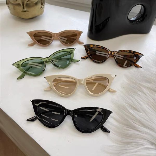 

outdoor eyewear women sunglasses vintage triangle cat eye sun glasses trending fashion black small men's decorative driving