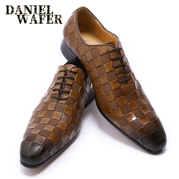 

luxury italian leather dress shoes men fashion plaid print lace up black brown wedding office shoes formal oxford shoes for men 220315
