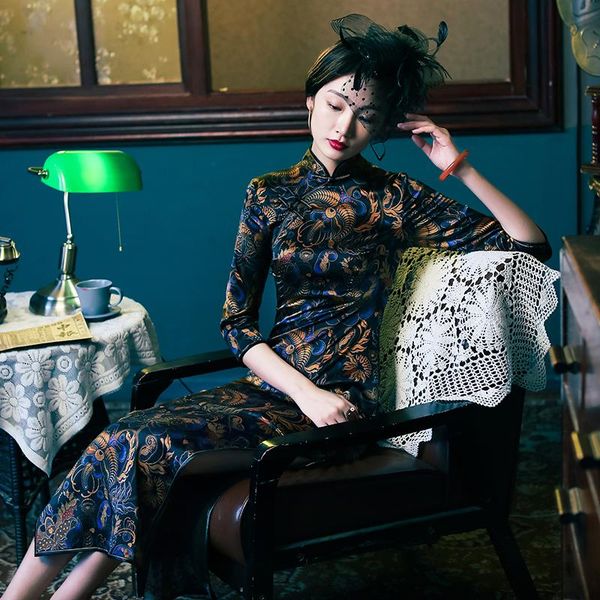 

four ladies silk qipao 2021 autumn and winter long sleeve chinese style young high end temperament ethnic clothing, Red
