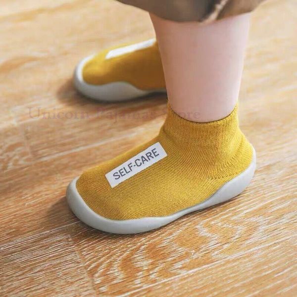 Erste Wanderer Baby Gelbe Strickschuhe Stiefel Born Cozy Self-Care Walker Kleinkinder Socken mit weicher Sohle rutschfeste Mädchen Jungen Säuglingshausschuhe
