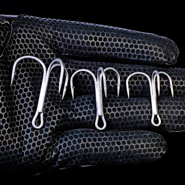 

fishing hooks yleo 10pc/box white color treble fishhook overstriking antirust tackle 1/0#2/0#3/0# high carbon steel hook