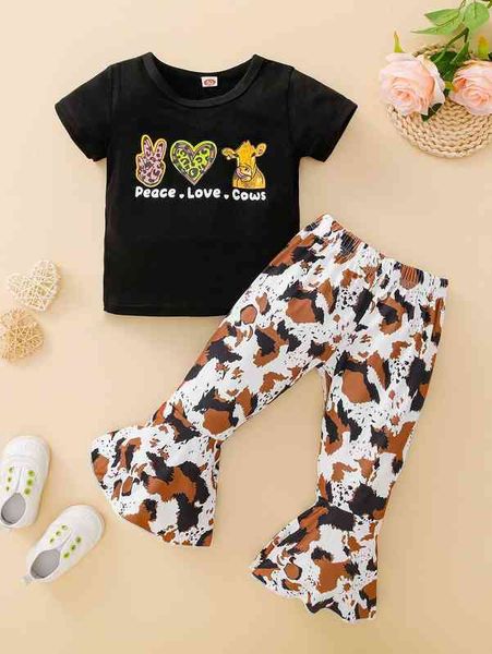 

baby cow & letter graphic tee & flare leg pants she, Blue