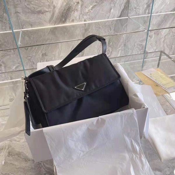 

nylon fabric shoulder bags fashion large capacity waterproof messenger bag