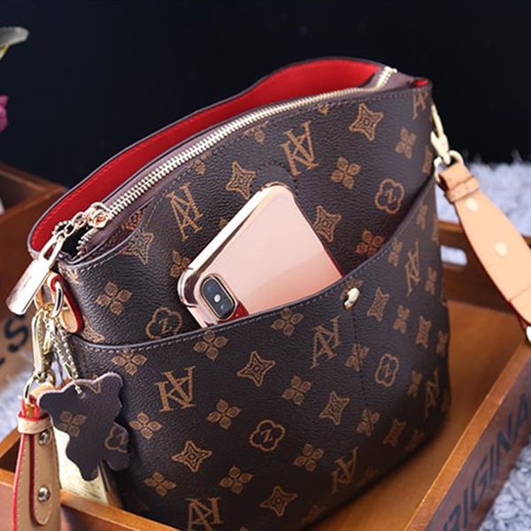 

genuine leather simple bucket bag women trend single shoulder messenger bags ladies fashionable purses and handbags luis vitton