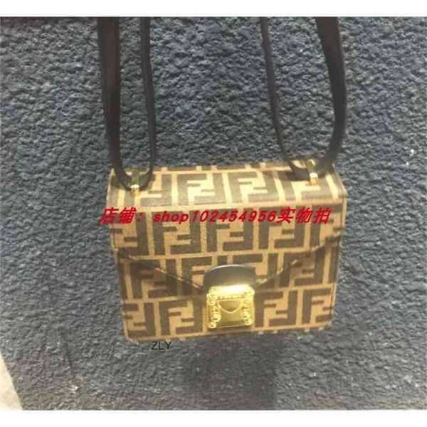 

lao hua fa cudgel bag middle ancient flip mini square bag lao hua flip handle middle ancient bag zly bags