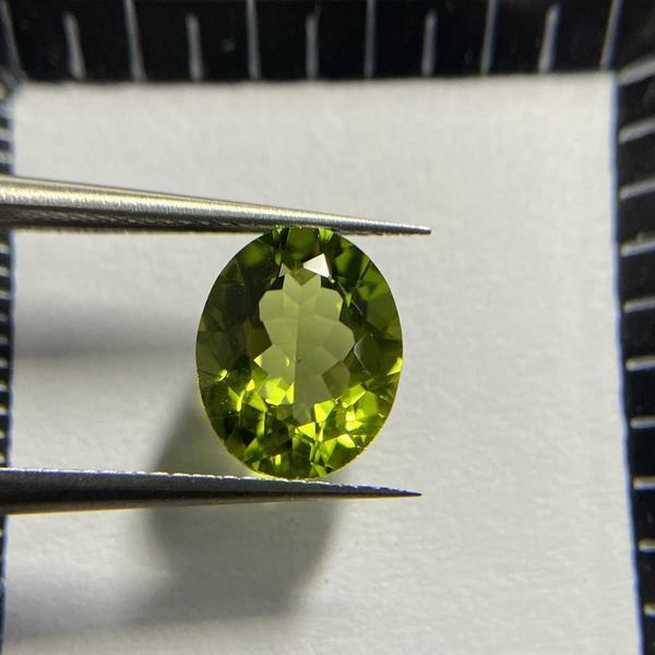 Pietre preziose naturali ovali 8x10mm Pietra peridoto verde originale 2.7Cart per creazione di gioielli H1015