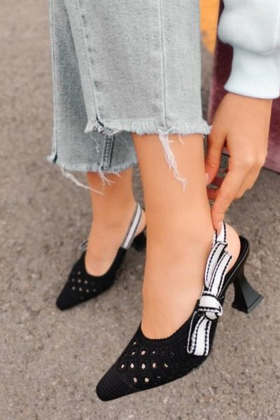 

dale weave knitwear back tape detailed black low-heeled shoes dress