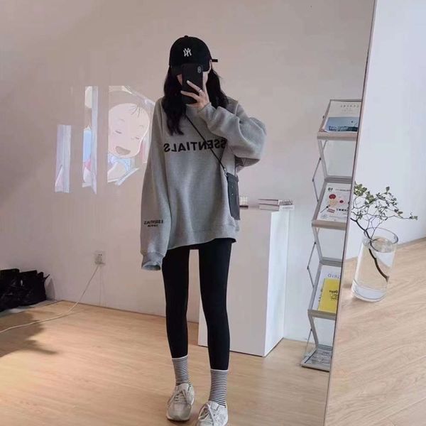 

korean loose lazy round neck pullover letter printed sweater, Black