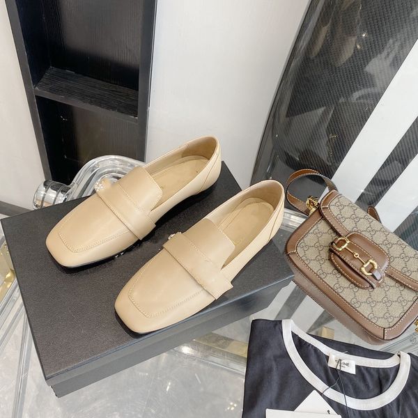 2021 100% deri bayanlar sandalet yaz lüks tasarımcı düz topuklu tek ayakkabı inci dekorasyon iş partisi Mary Jane