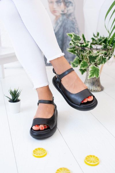 

sandals single band wrist arched black