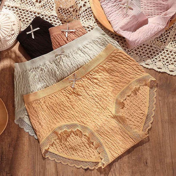 

seamless women's underwear modal breathable and traceless cotton triangle girl's middle waist lace shorts, Black;pink