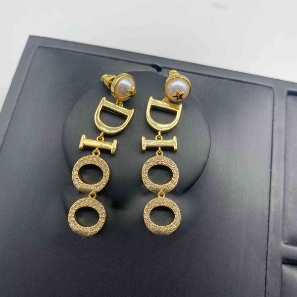 

2021 new designer 2021 personalized diamond studded letter earrings tassel pearl temperament fashion celebrity silver needle, Golden