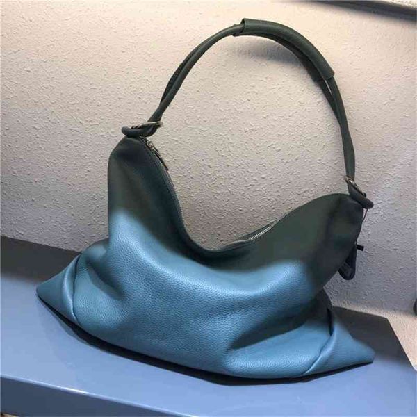 

women luxurys designers bags 2021 large capacity fashion korean version dumpling leather designer handbag handbags totes crossbody bag