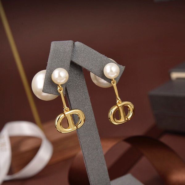 

special offer 70% off new pearl letter earrings, Golden;silver
