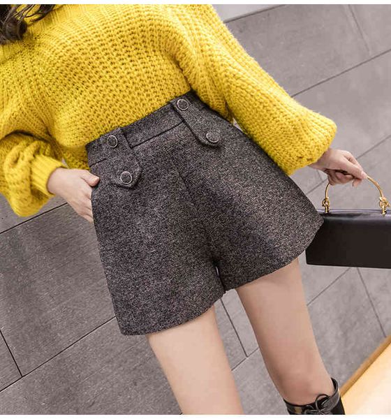 

short women's high waist shorts, plain informal shorts with pockets and buttons, wide legs, winter, 2021, White;black