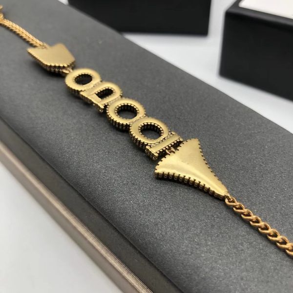 

2021 trend luxury brand retro bracelet men silver bead bracelet women wrist bracelet letter