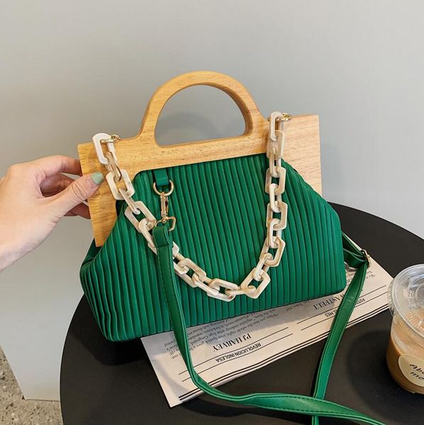 

wholesale womens leathers shoulder bags fashion pleated cloud bag simple and elegant solid color leather handbags personality super chain wo