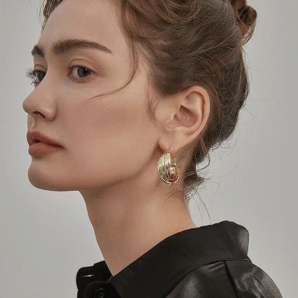 

stud fashion distortion interweave twist metal circle geometric round earrings for women temperament retro party jewelry, Golden;silver