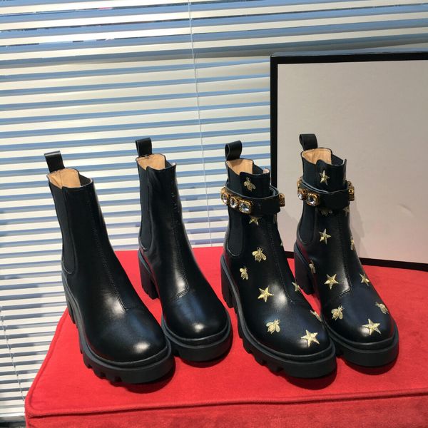 Botas de grife Laureate Boots Botas de inverno Soas de sola grossa Martin Sapatos Flamingos Love Arrow Star Trail Shoe Ribbon Burchle Bot de tornozelo