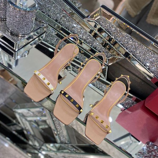 

dress shoes 2021 fashion women's sandals luxury design ladies sell genuine leather metal decorations size 35-41, Black
