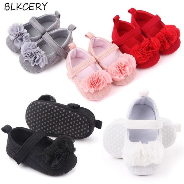 

first walkers born baby girl shoes 1 year cute kintted flowers footwear toddler no-slip loafers infant for walking crib doll gifts